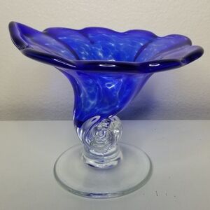 Sabina by Rymanow Glass Art Vase Cornucopia shape‎ 7"H Cobalt Blue